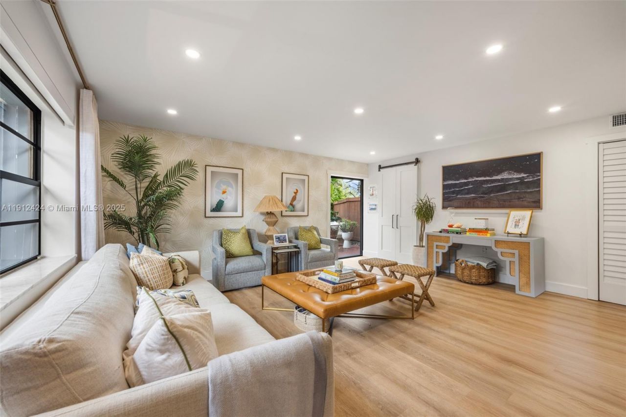 11537 SW 64th St, Unit A83, Miami, FL 33173 Photo