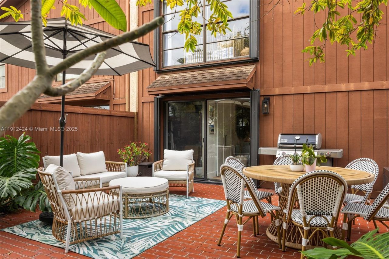 11537 SW 64th St, Unit A83, Miami, FL 33173 Photo