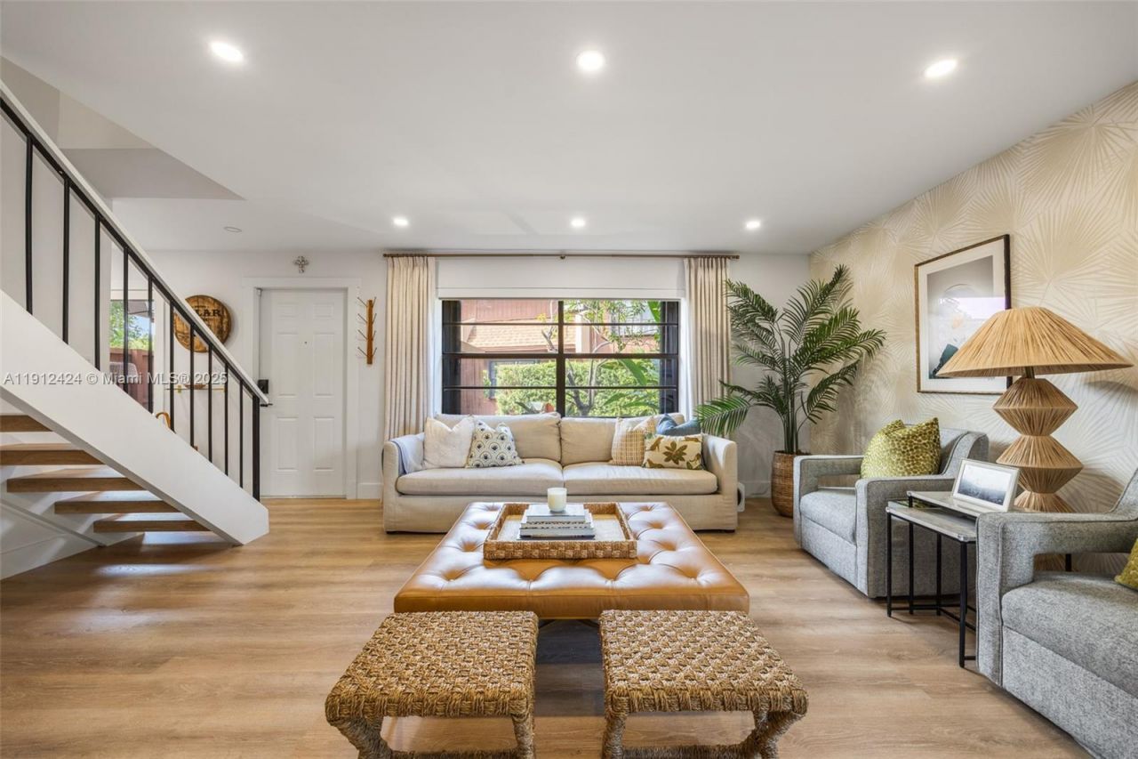 11537 SW 64th St, Unit A83, Miami, FL 33173 Photo