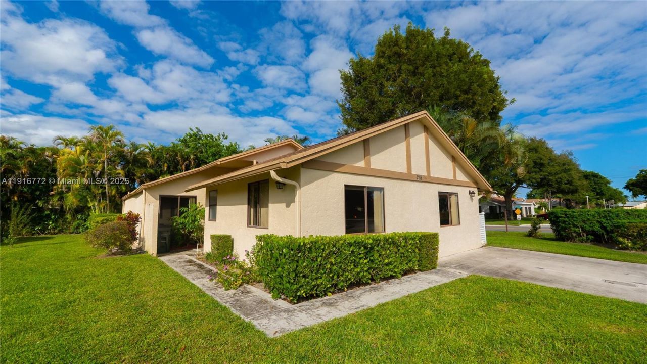 3115 NW 12th St, Delray Beach, FL 33445 Photo