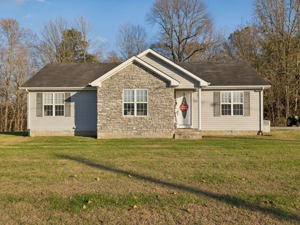 104 Leigh Anna Cir , Lafayette, TN 37083