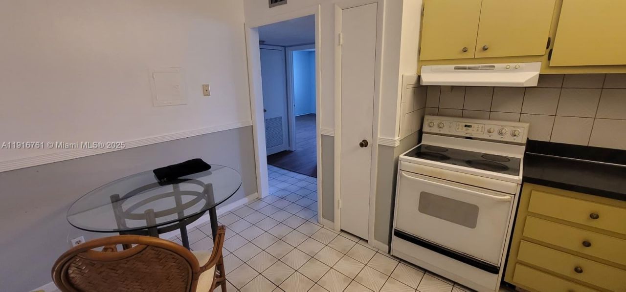 4880 NW 22nd St, Unit 301, Lauderhill, FL 33313 Photo