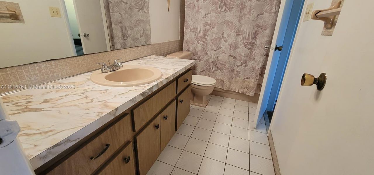 4880 NW 22nd St, Unit 301, Lauderhill, FL 33313 Photo