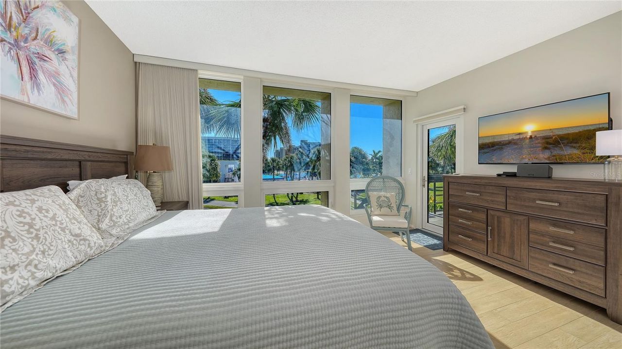 1125 Gulf Of Mexico Drive, Unit 101, Longboat Key, FL 34228 Photo