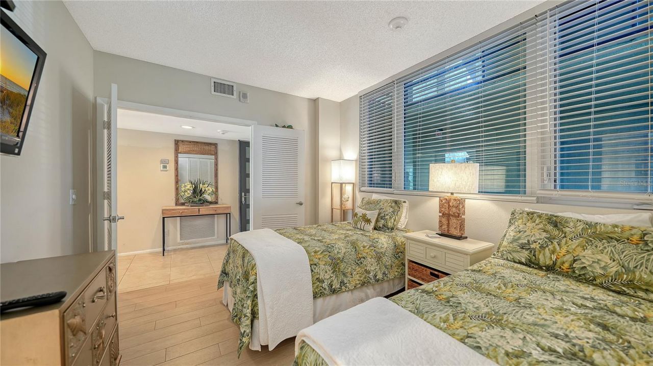 1125 Gulf Of Mexico Drive, Unit 101, Longboat Key, FL 34228 Photo