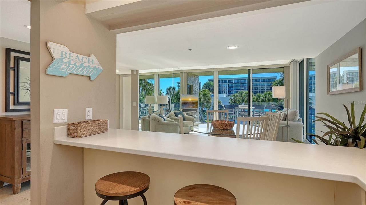 1125 Gulf Of Mexico Drive, Unit 101, Longboat Key, FL 34228 Photo