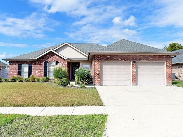 144 Sugarwood Boulevard, Houma, LA 70360