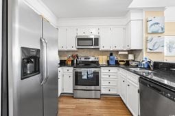 206 2nd Ave. N photo 4