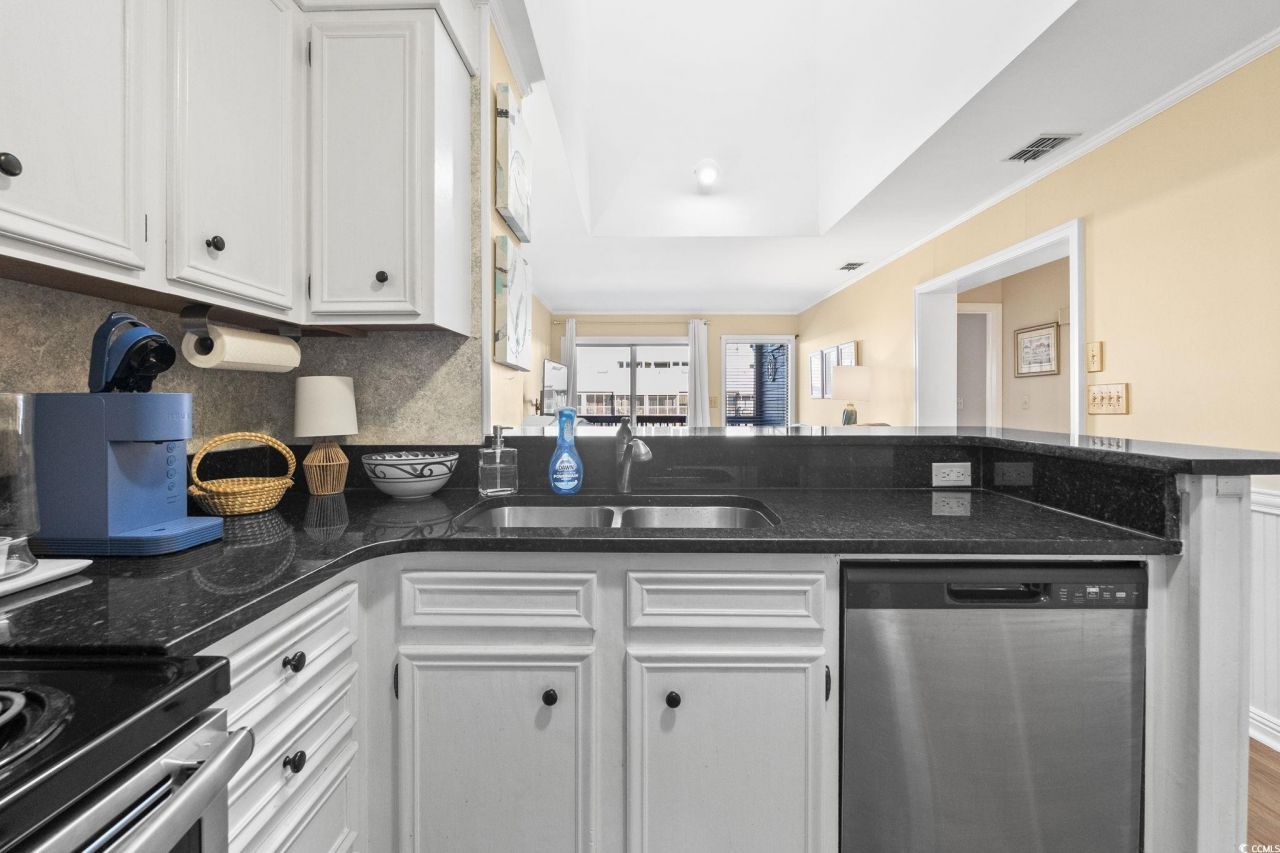 206 2nd Ave. N Photo 4