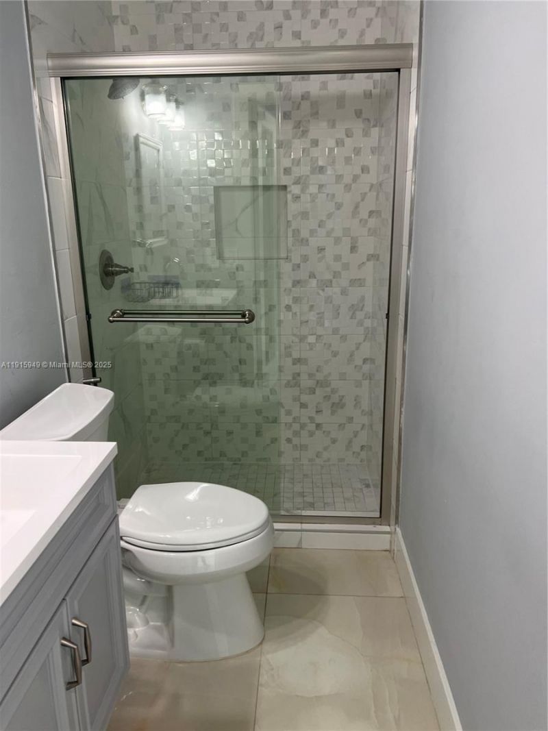 8700 SW 42nd Ter, Miami, FL 33165 Photo