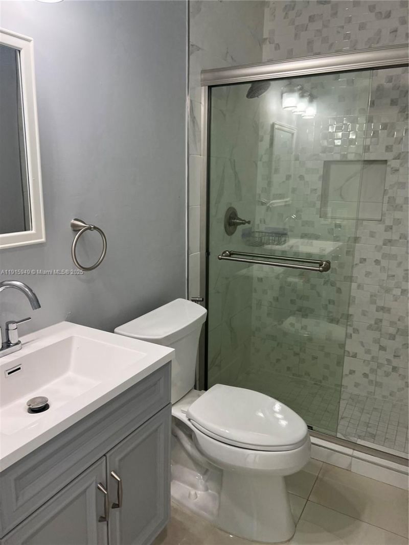 8700 SW 42nd Ter, Miami, FL 33165 Photo