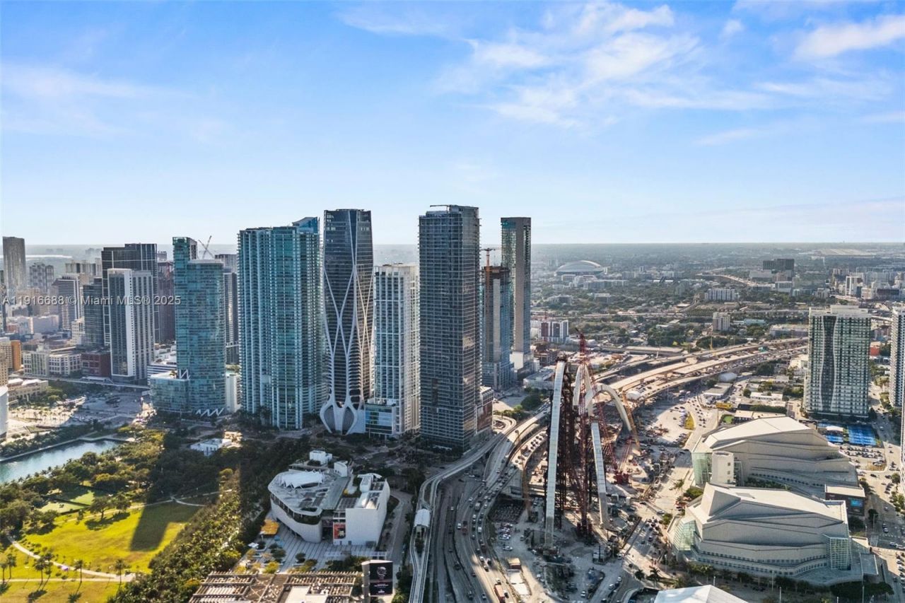 1100 Biscayne Blvd, Unit 4502, Miami, FL 33132 Photo