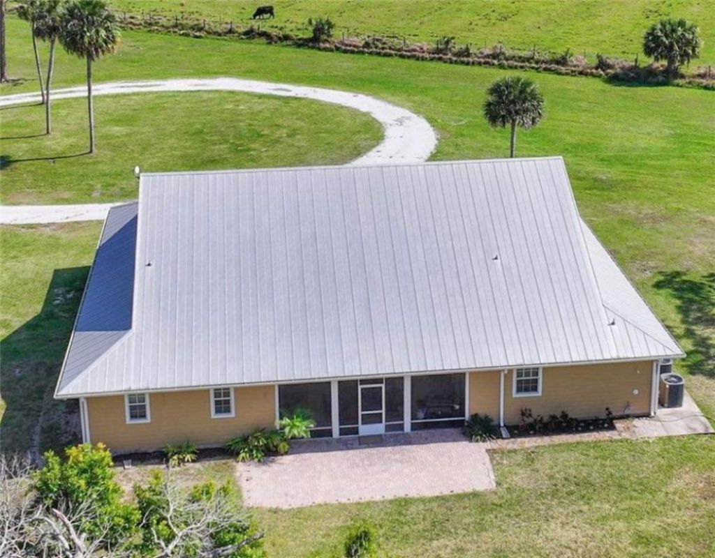 6045 21st Street Sw, Vero Beach, FL 32968 Photo