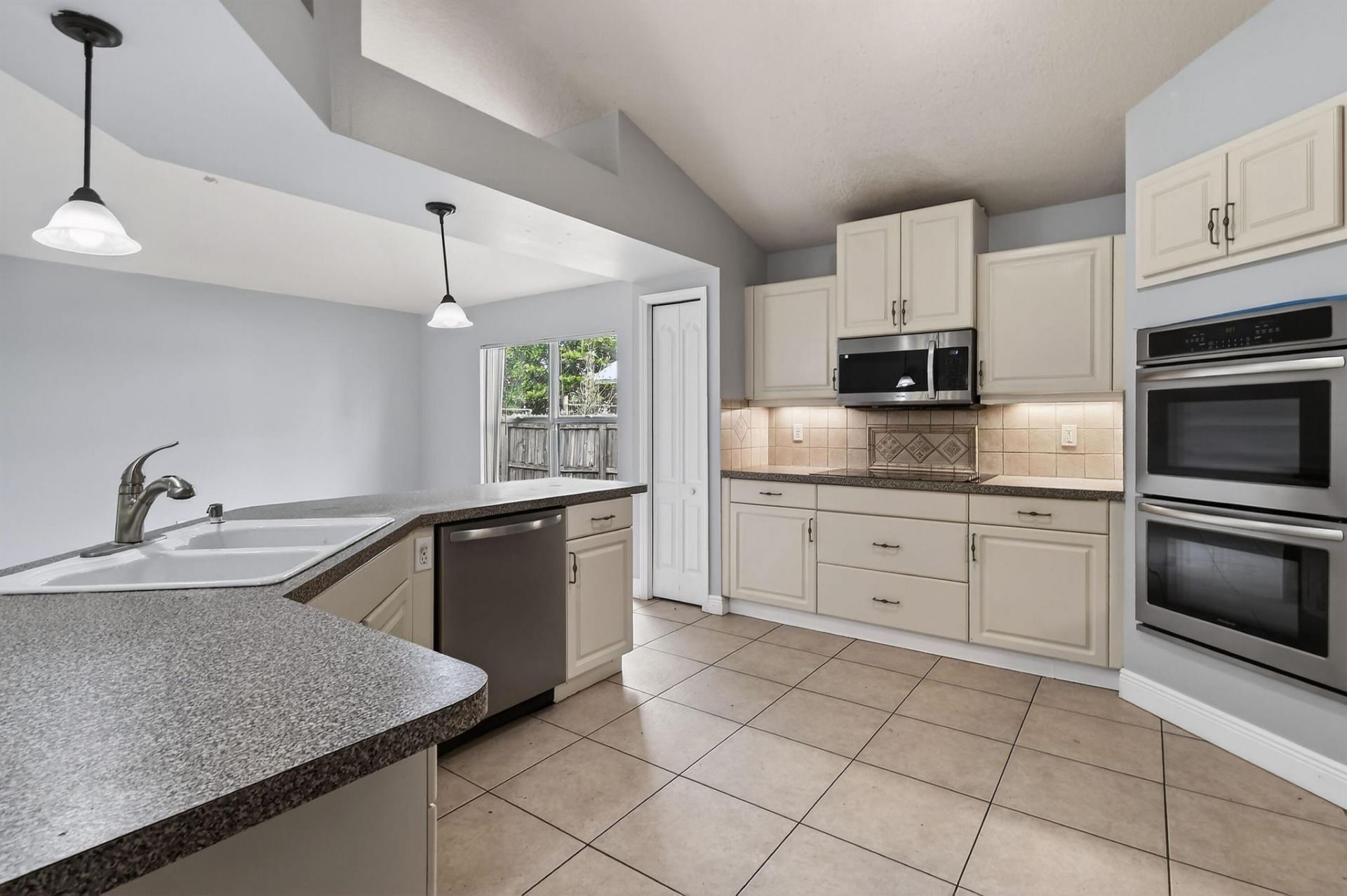 3960 SW Hablow Street, Port Saint Lucie, FL 34953 Photo