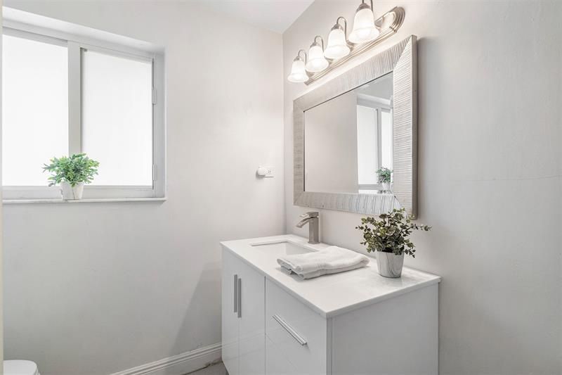 2117 NE 29th St, Fort Lauderdale, FL 33306 Photo