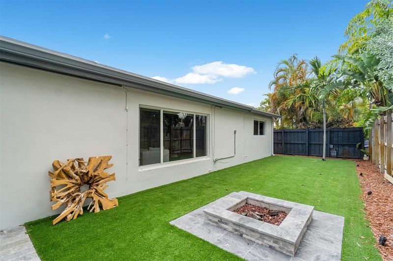 2117 NE 29th St, Fort Lauderdale, FL 33306 Photo