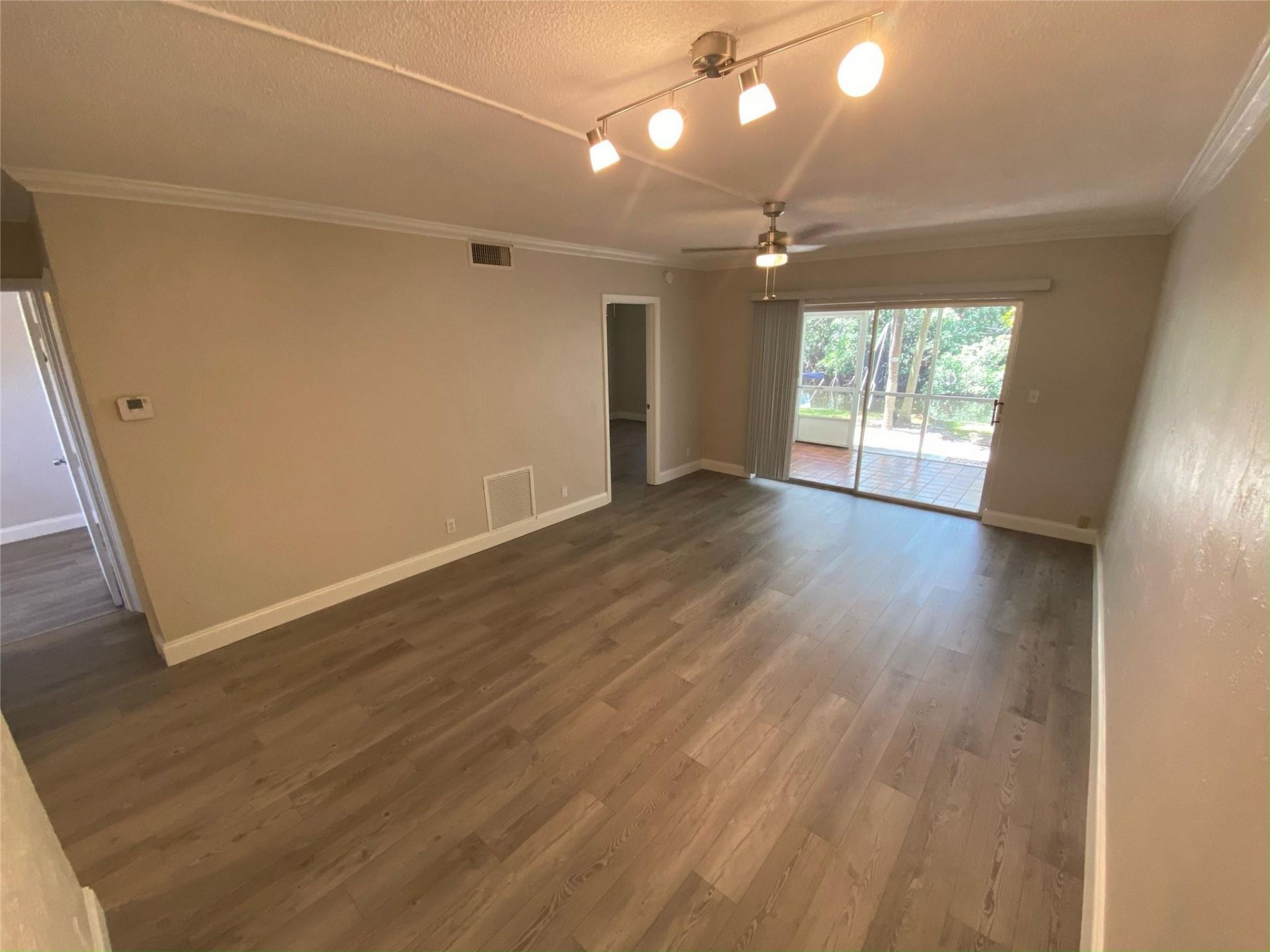 1400 NE 57th Street, Unit 104, Fort Lauderdale, FL 33334 Photo