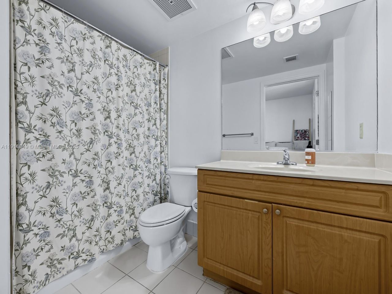 900 SW 8th St, Unit 1208, Miami, FL 33130 Photo