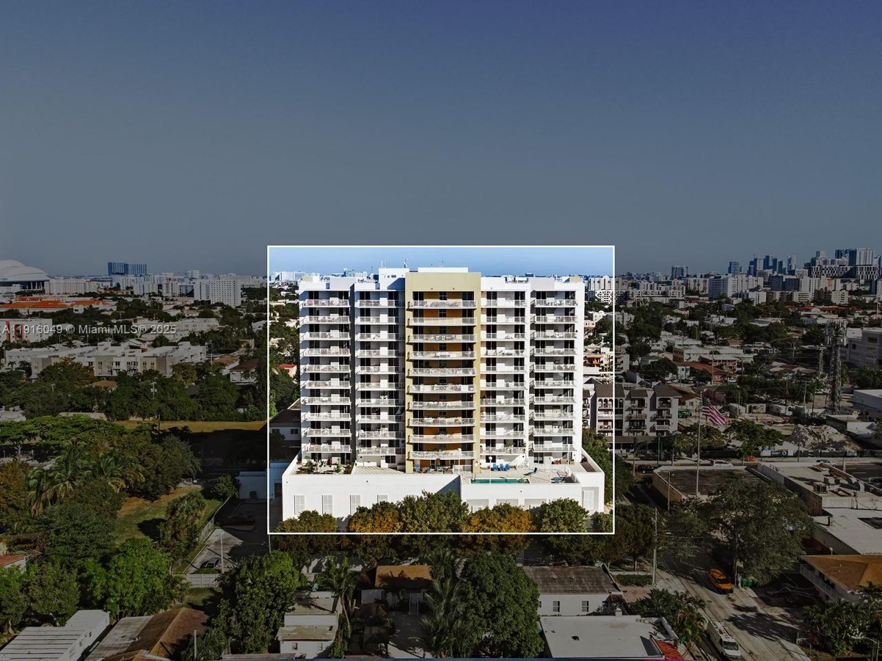 900 SW 8th St, Unit 1208, Miami, FL 33130 Photo