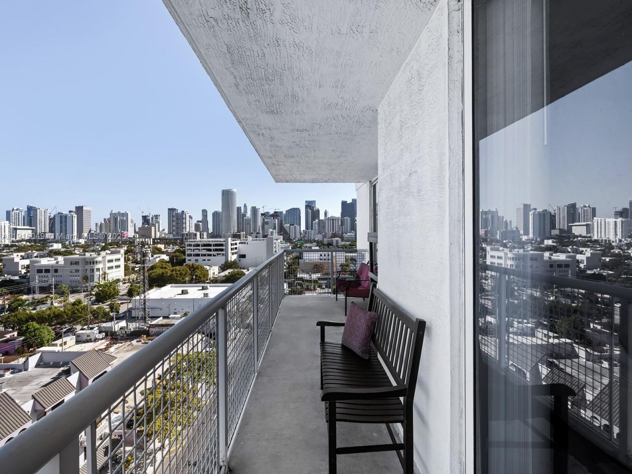 900 SW 8th St, Unit 1208, Miami, FL 33130 Photo