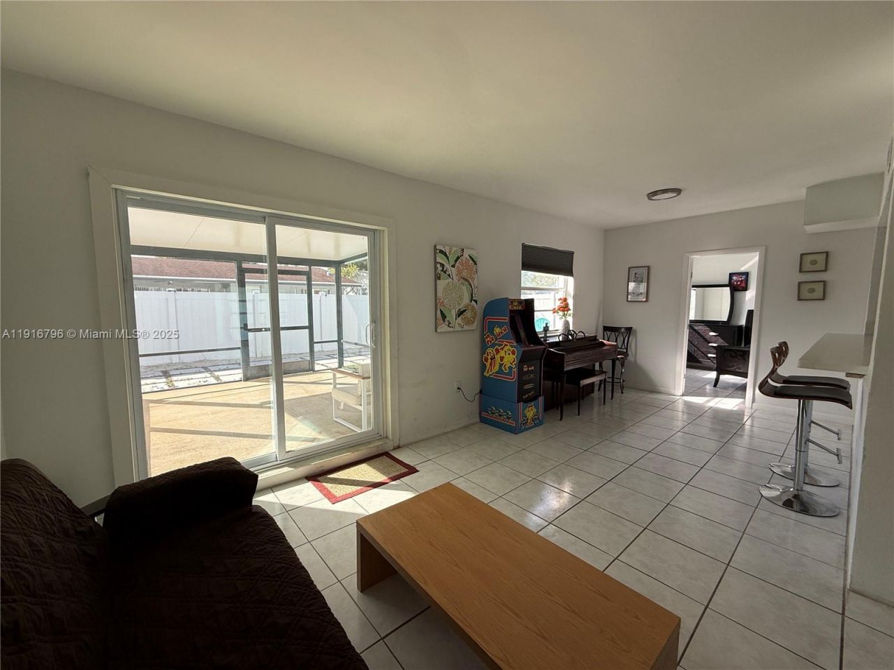 8636 Beekman Dr, Unit 8636, Miramar, FL 33025 Photo