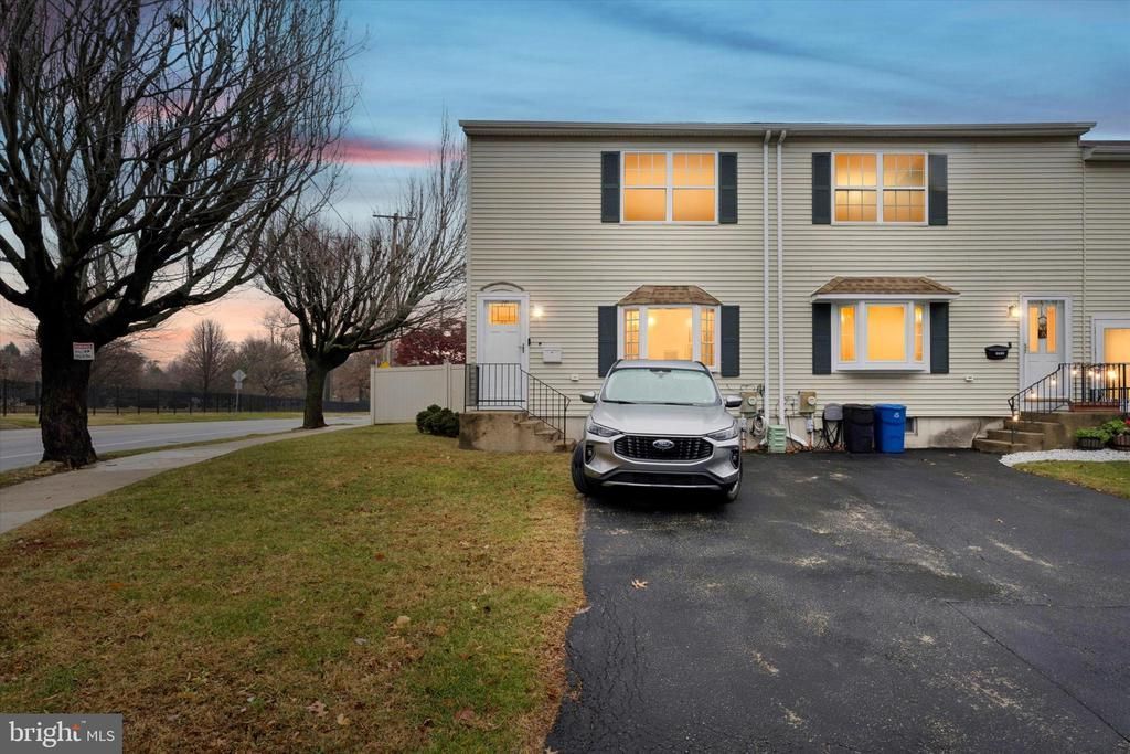 8319 Woolston Avenue, Philadelphia, PA 19150 Main Photo