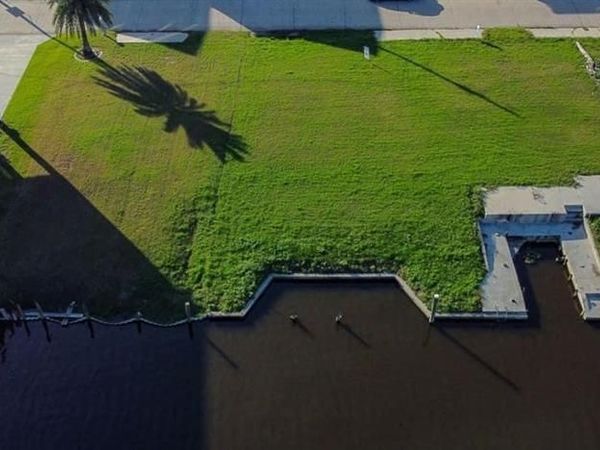 4900 DEBORAH ANN Drive, Barataria, LA 70036