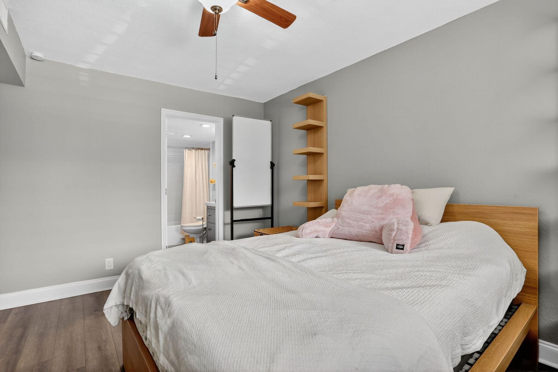 9450 Poinciana Place, Unit 203, Davie, FL 33324 Photo