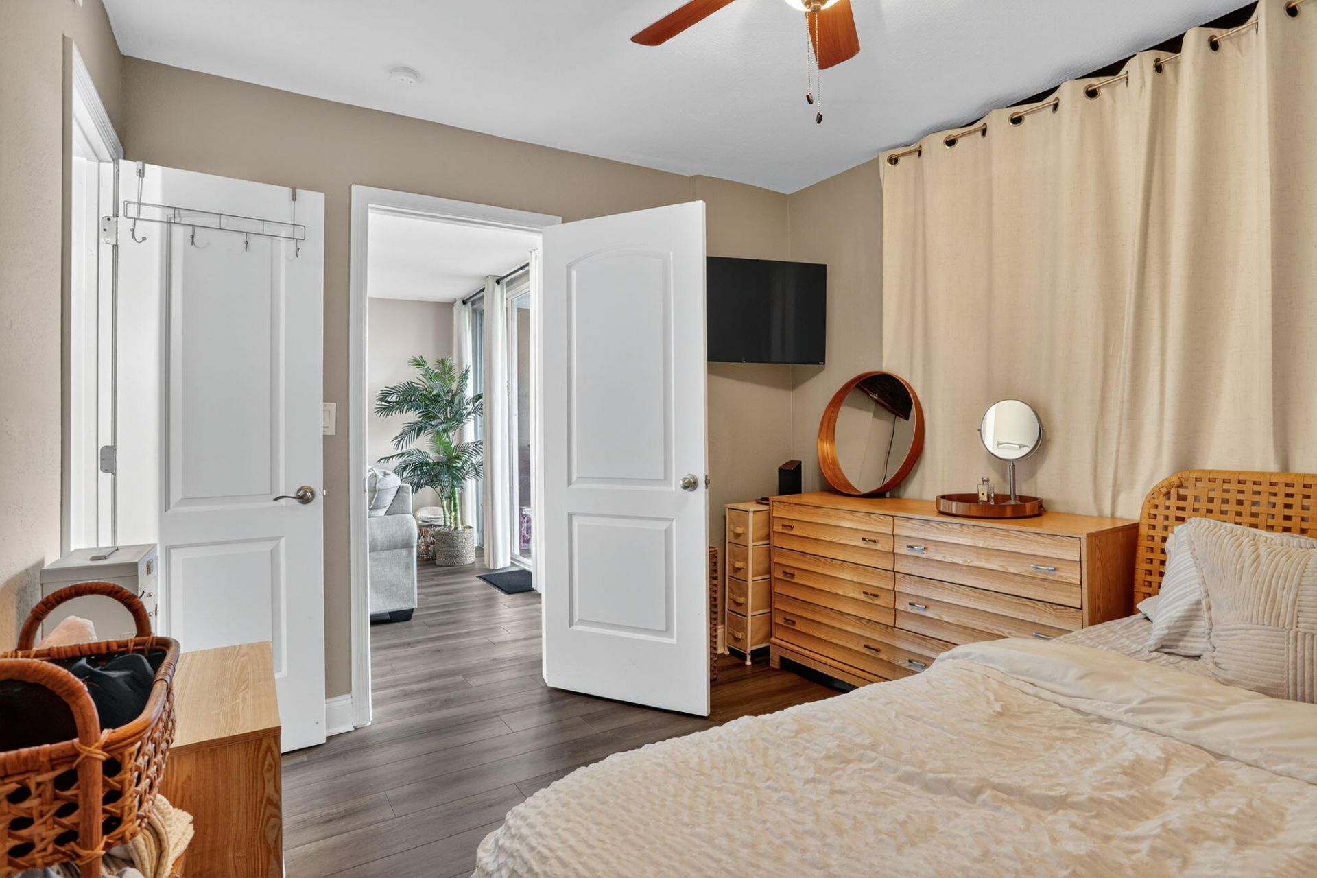 9450 Poinciana Place, Unit 203, Davie, FL 33324 Photo