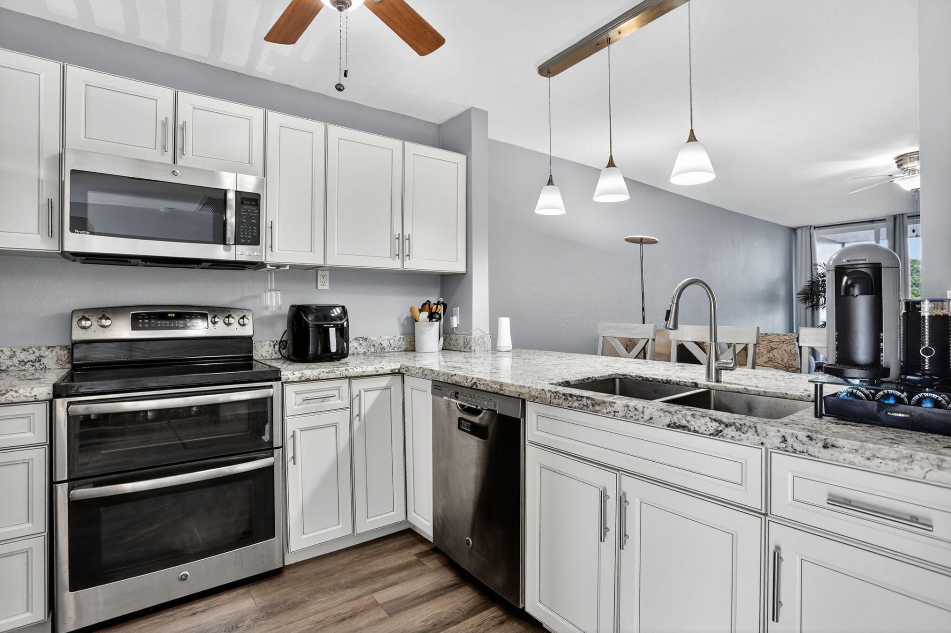 9450 Poinciana Place, Unit 203, Davie, FL 33324 Photo