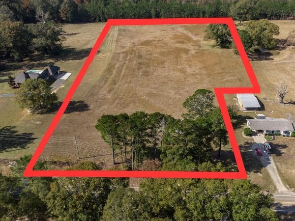 Hwy 13, Mendenhall, MS 39114