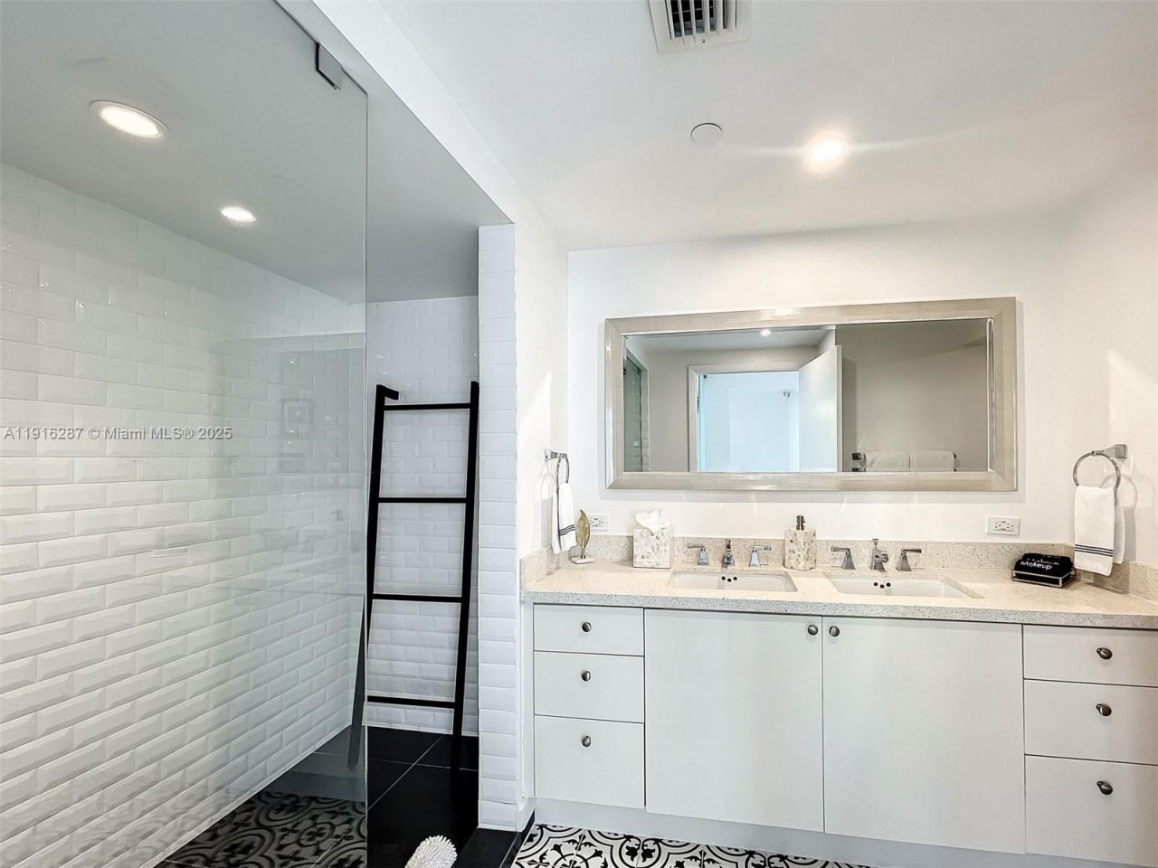 1250 Ocean Dr, Unit 4D, Miami Beach, FL 33139 Photo