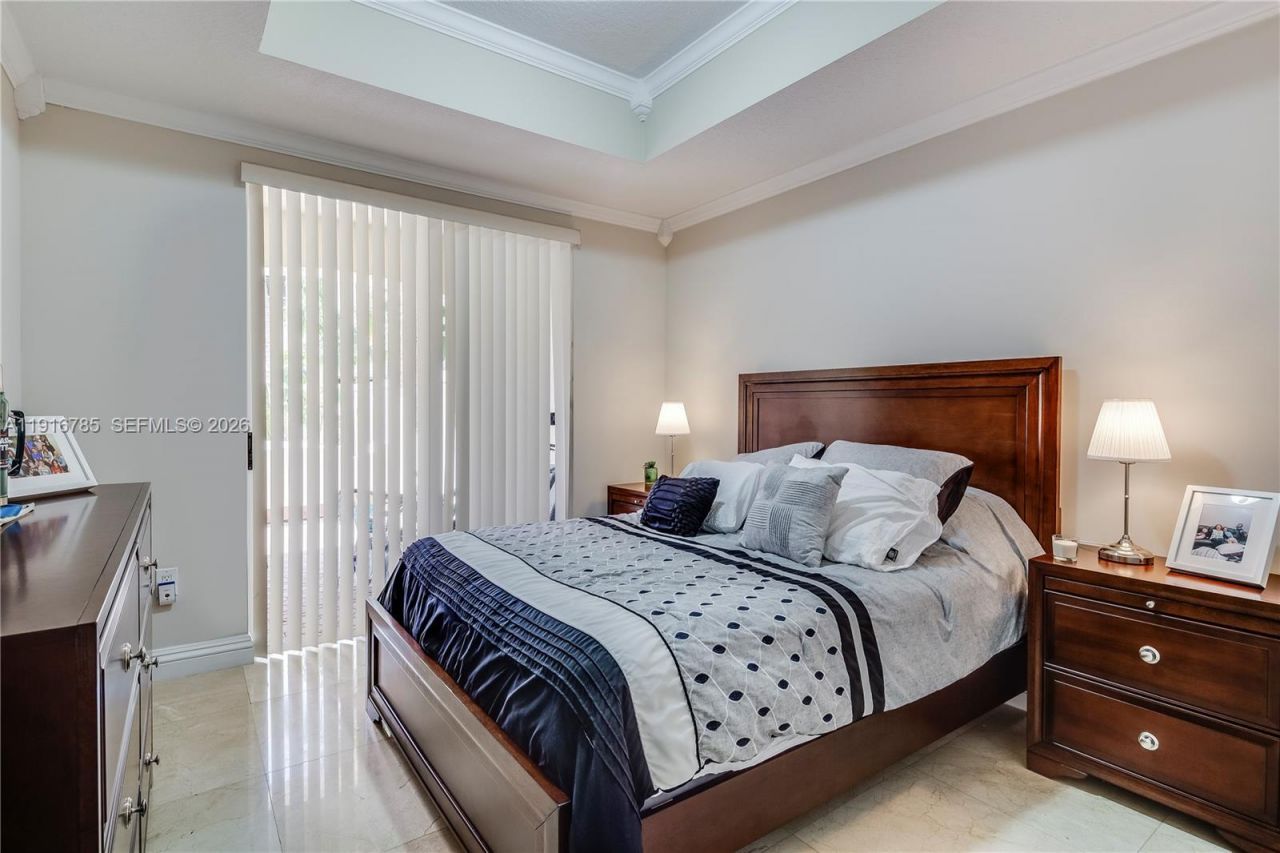 3206 NE 212th St, Aventura, FL 33180 Photo