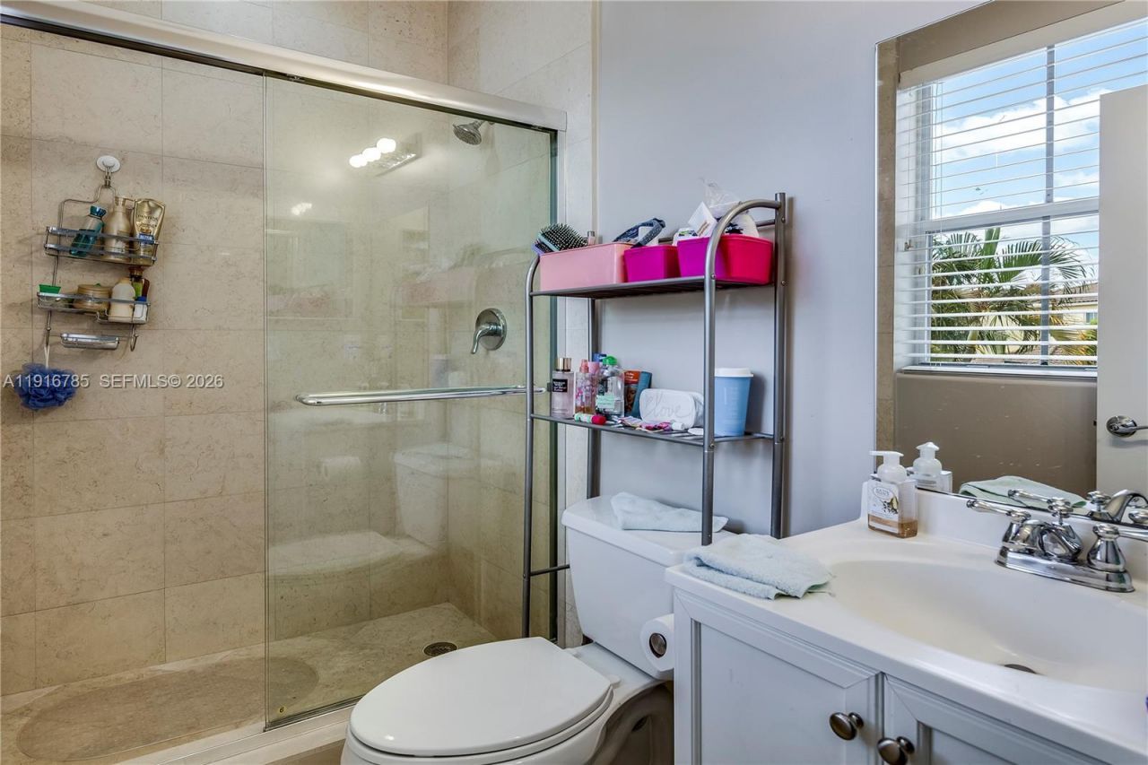 3206 NE 212th St, Aventura, FL 33180 Photo