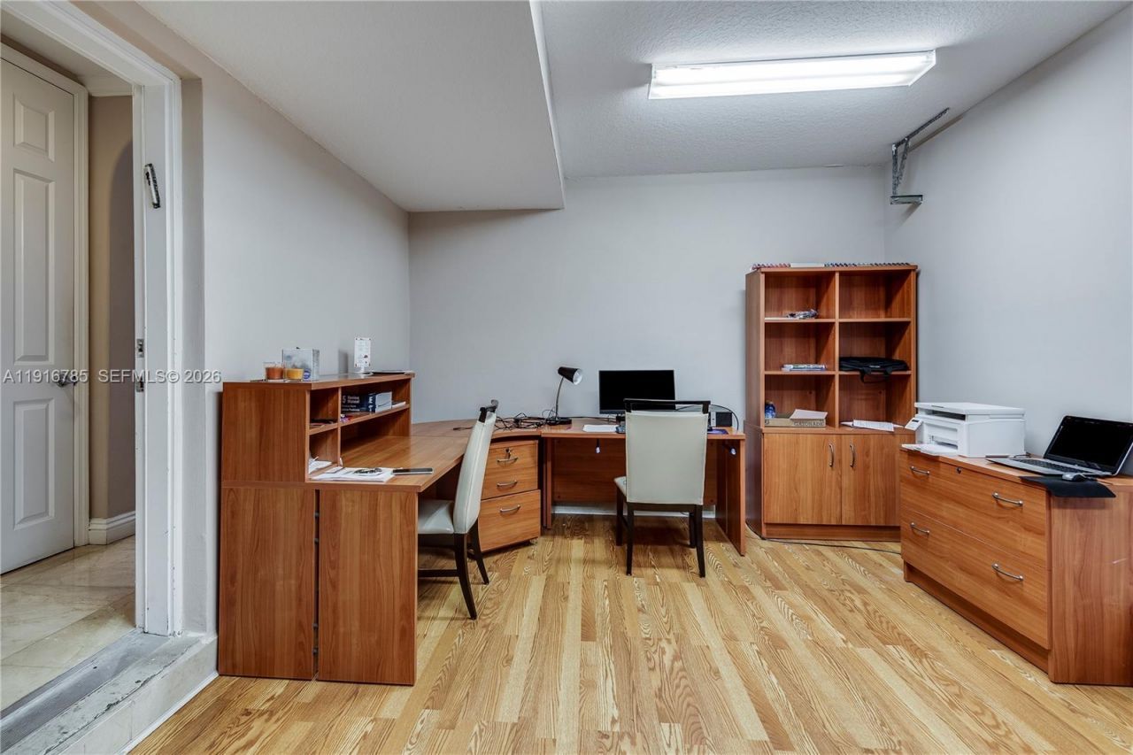 3206 NE 212th St, Aventura, FL 33180 Photo