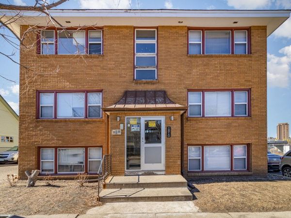 1810 Portland Avenue, Minneapolis, MN 55404