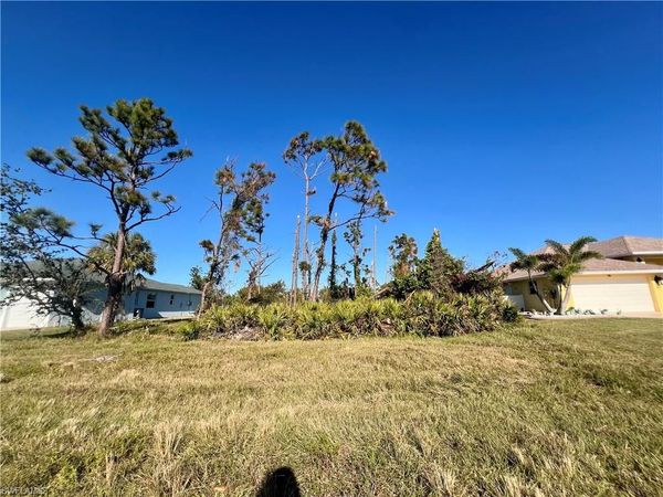 84 Fairway RD, ROTONDA WEST, FL 33947