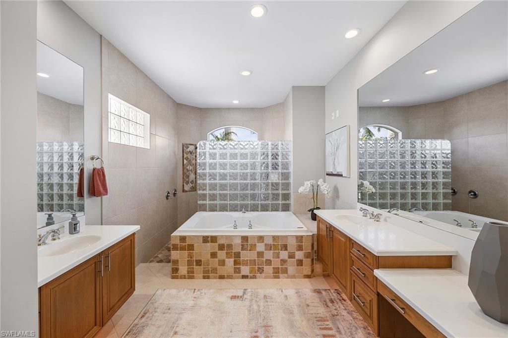 1942 Kingfish Rd, Naples, FL 34102 Photo