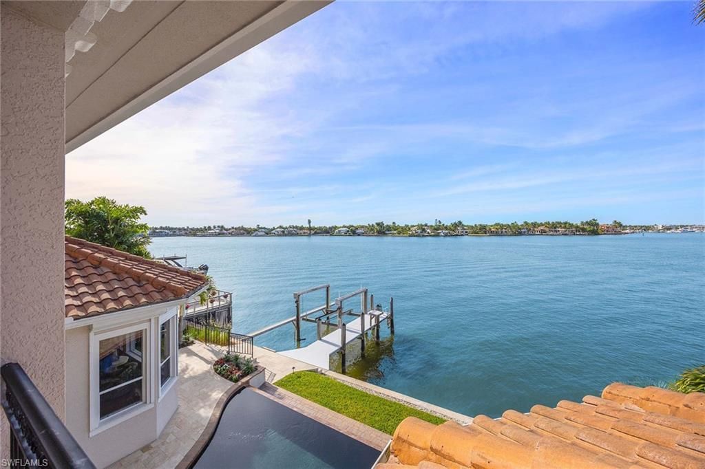 1942 Kingfish Rd, Naples, FL 34102 Photo