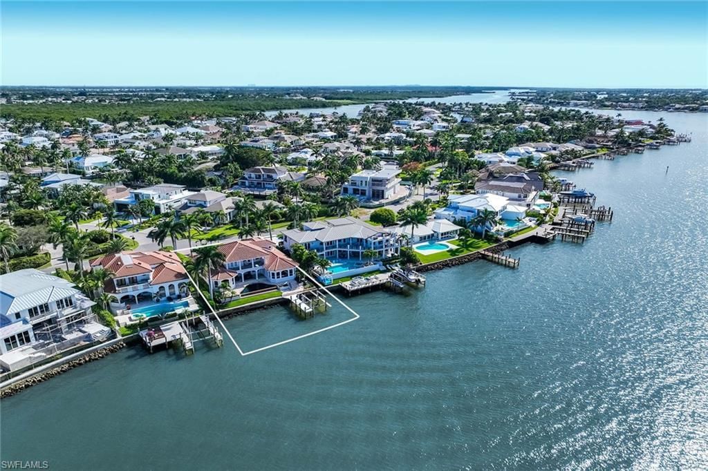 1942 Kingfish Rd, Naples, FL 34102 Photo