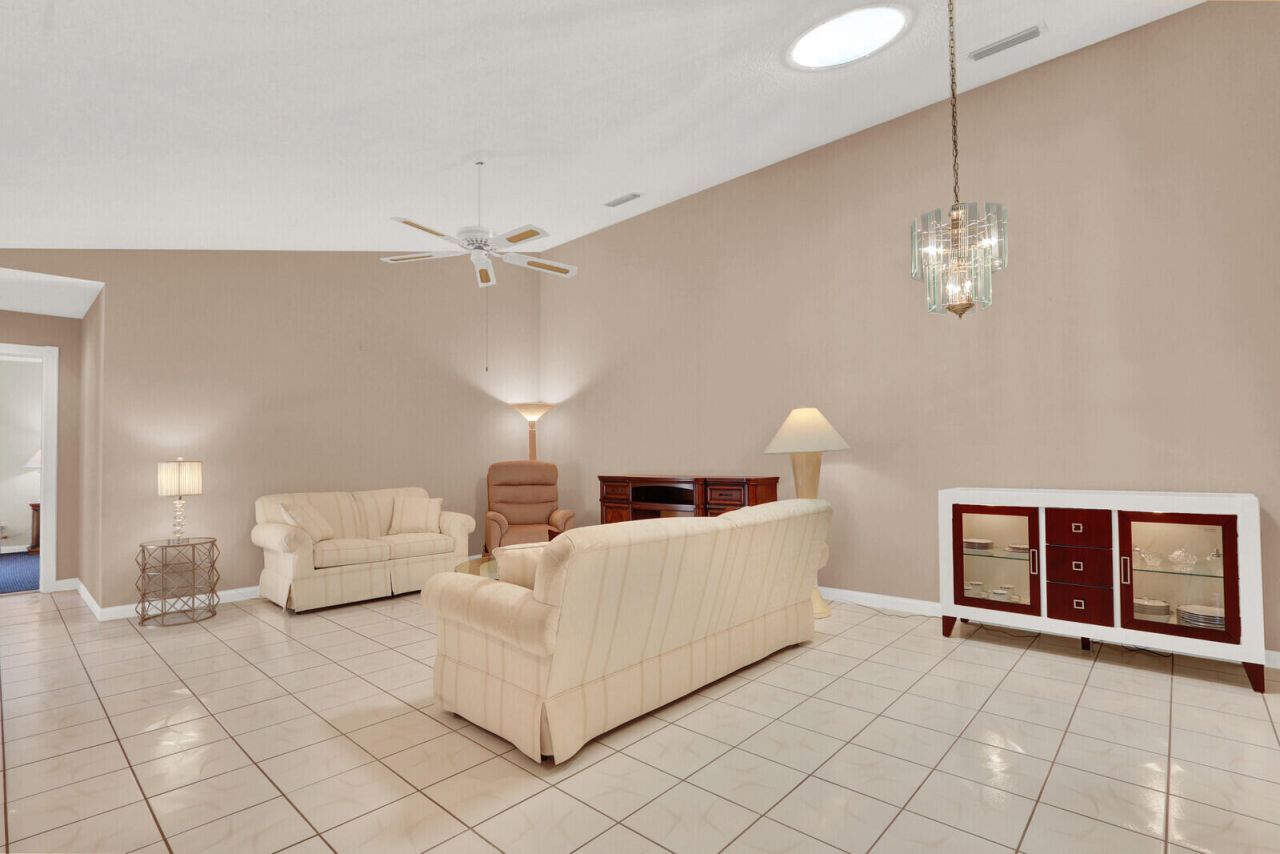 1255 NW Sun Terrace Circle, Unit 7b, Port Saint Lucie, FL 34986 Photo