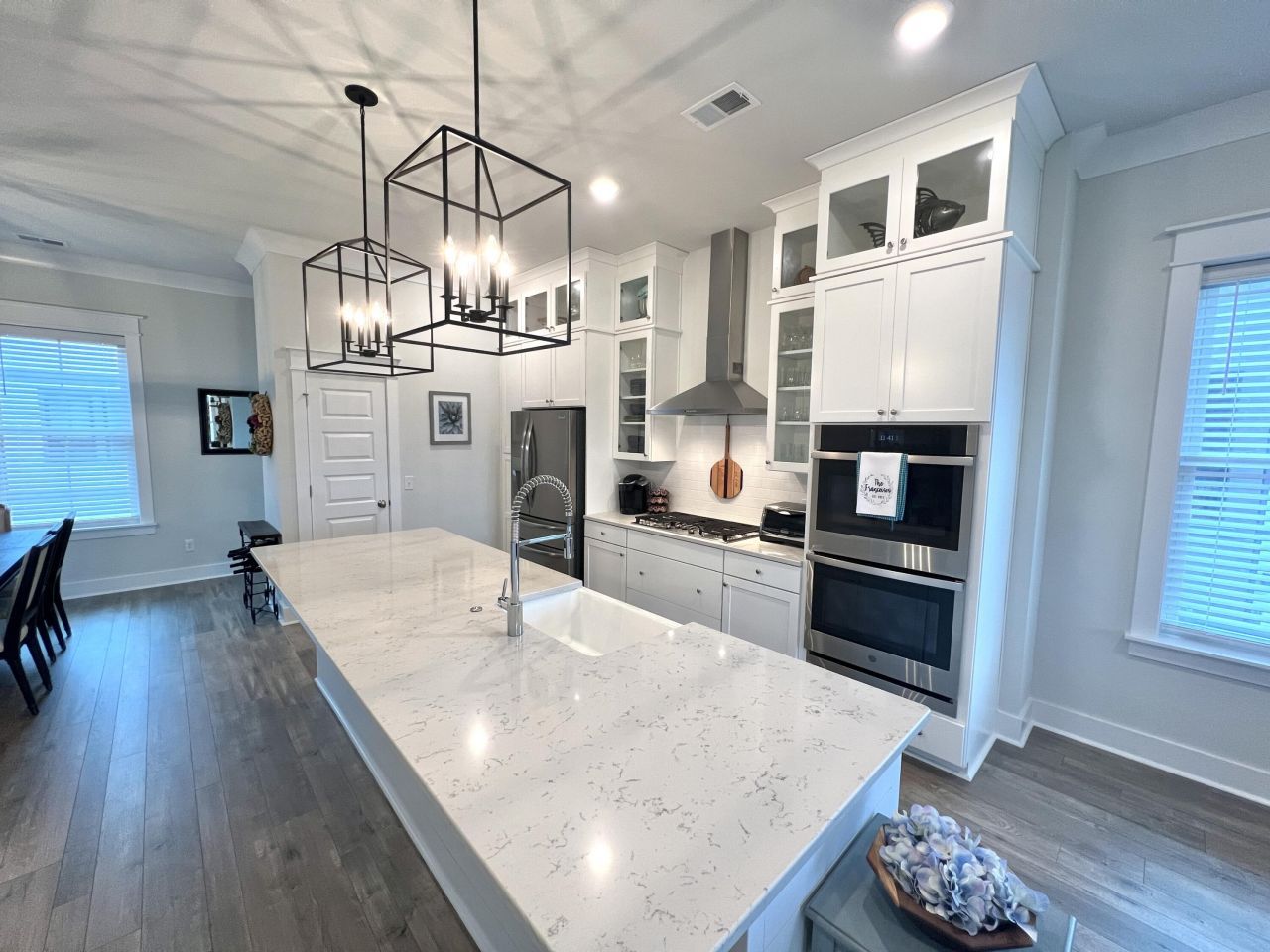 1610 Florentia Street Photo 13