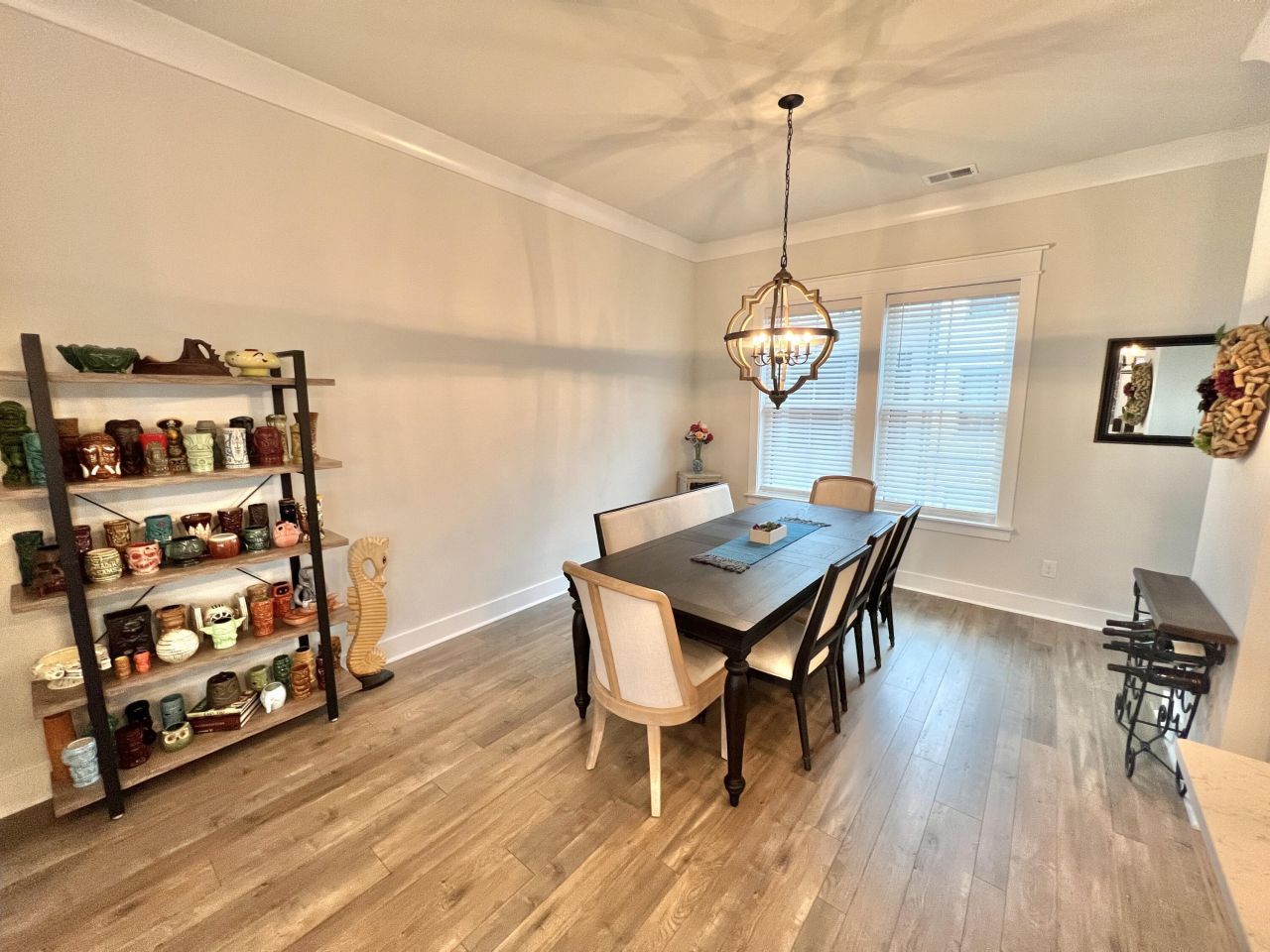 1610 Florentia Street Photo 16