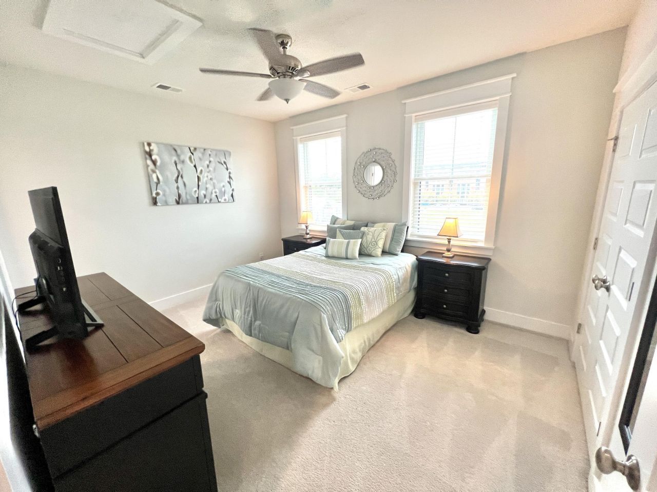 1610 Florentia Street Photo 23