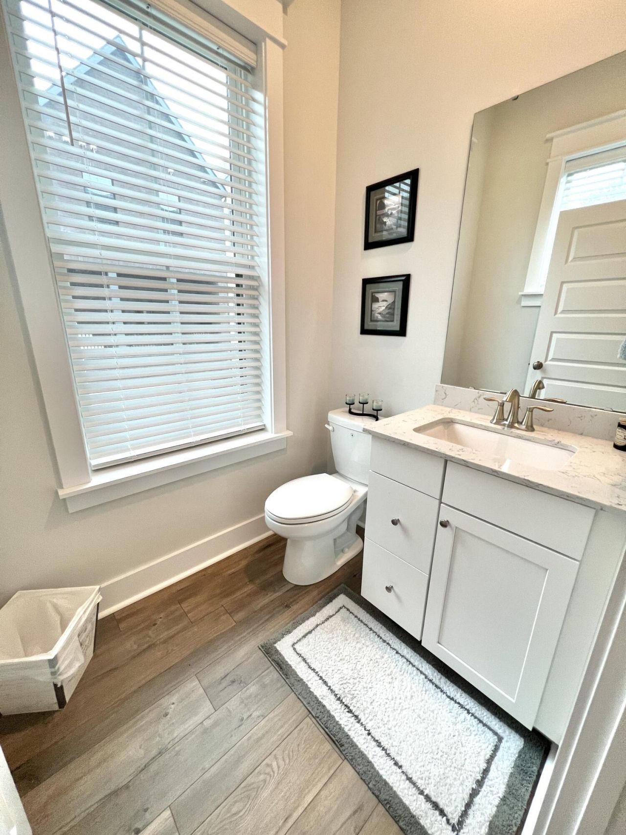 1610 Florentia Street Photo 32