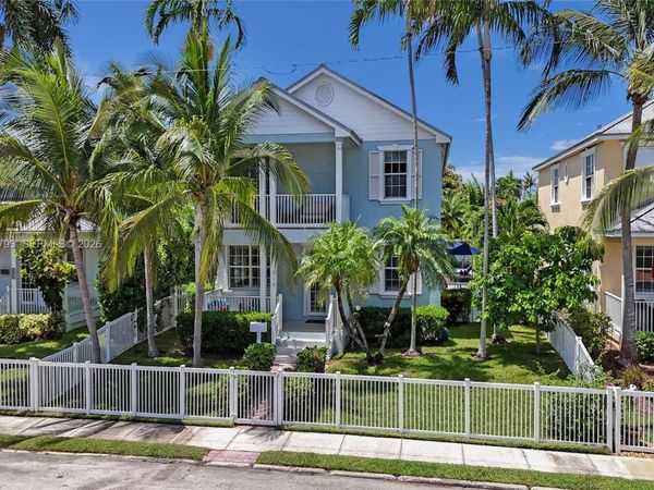 919 Adams St, Hollywood, FL 33019