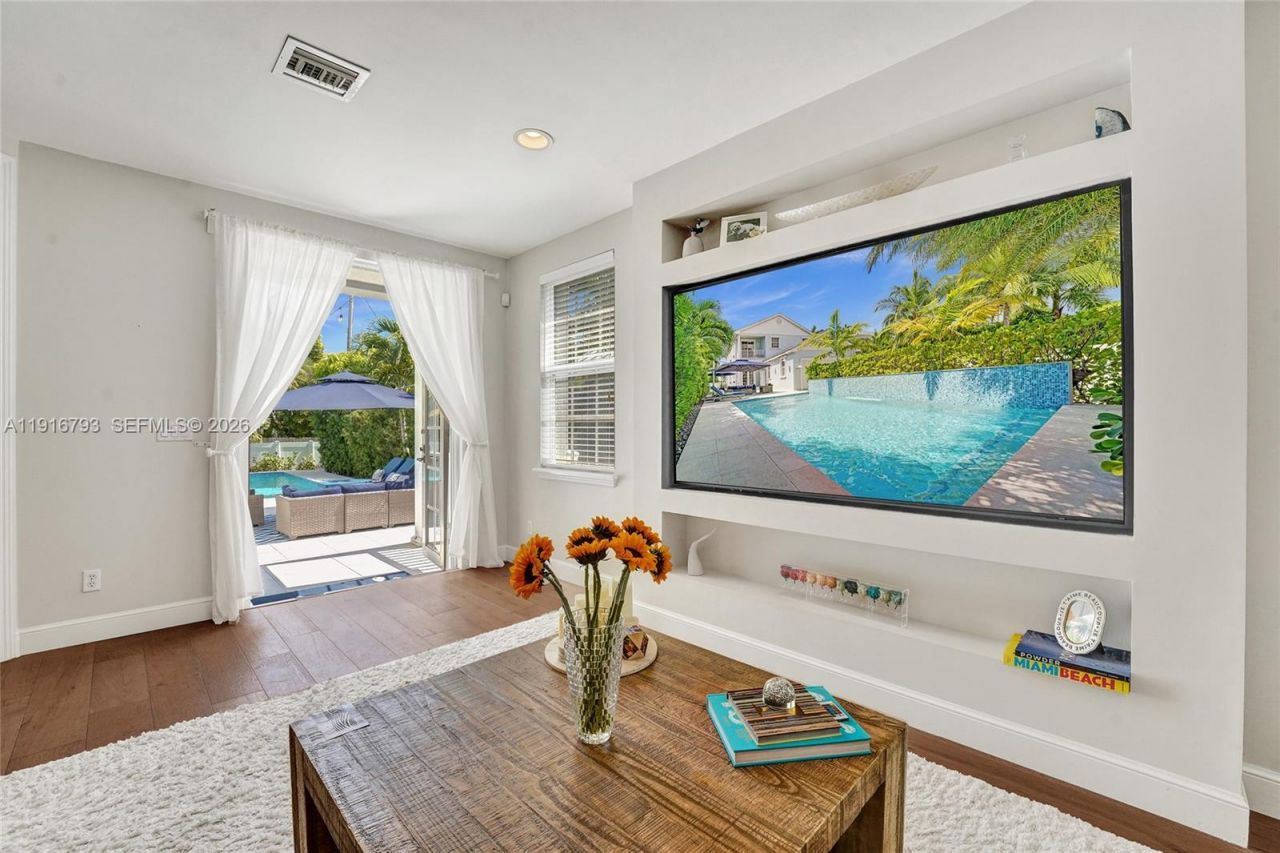919 Adams St, Hollywood, FL 33019 Photo