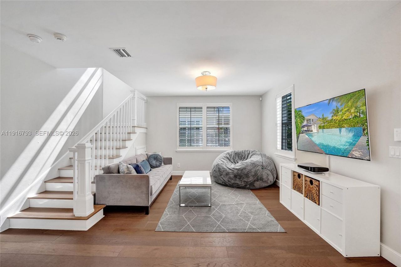 919 Adams St, Hollywood, FL 33019 Photo