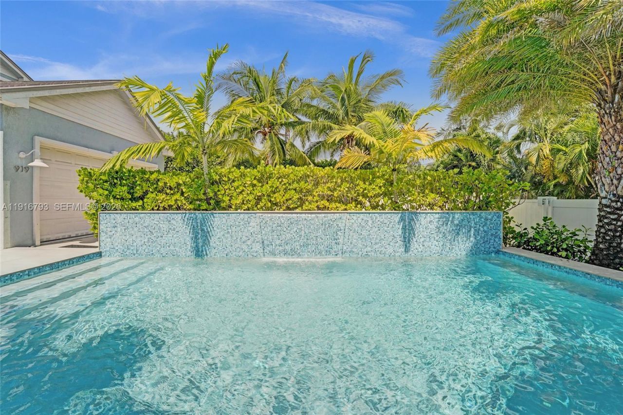 919 Adams St, Hollywood, FL 33019 Photo