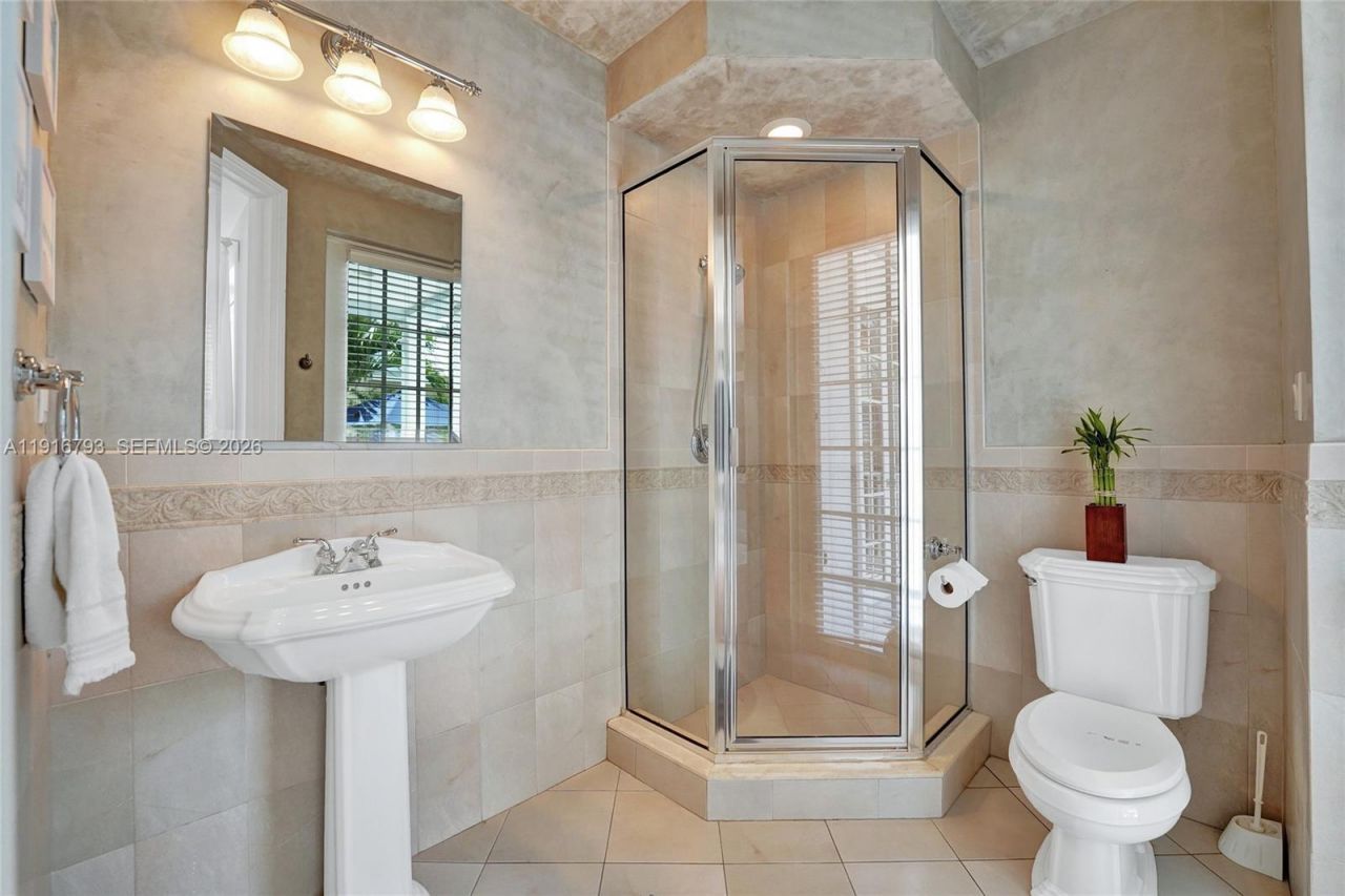 919 Adams St, Hollywood, FL 33019 Photo